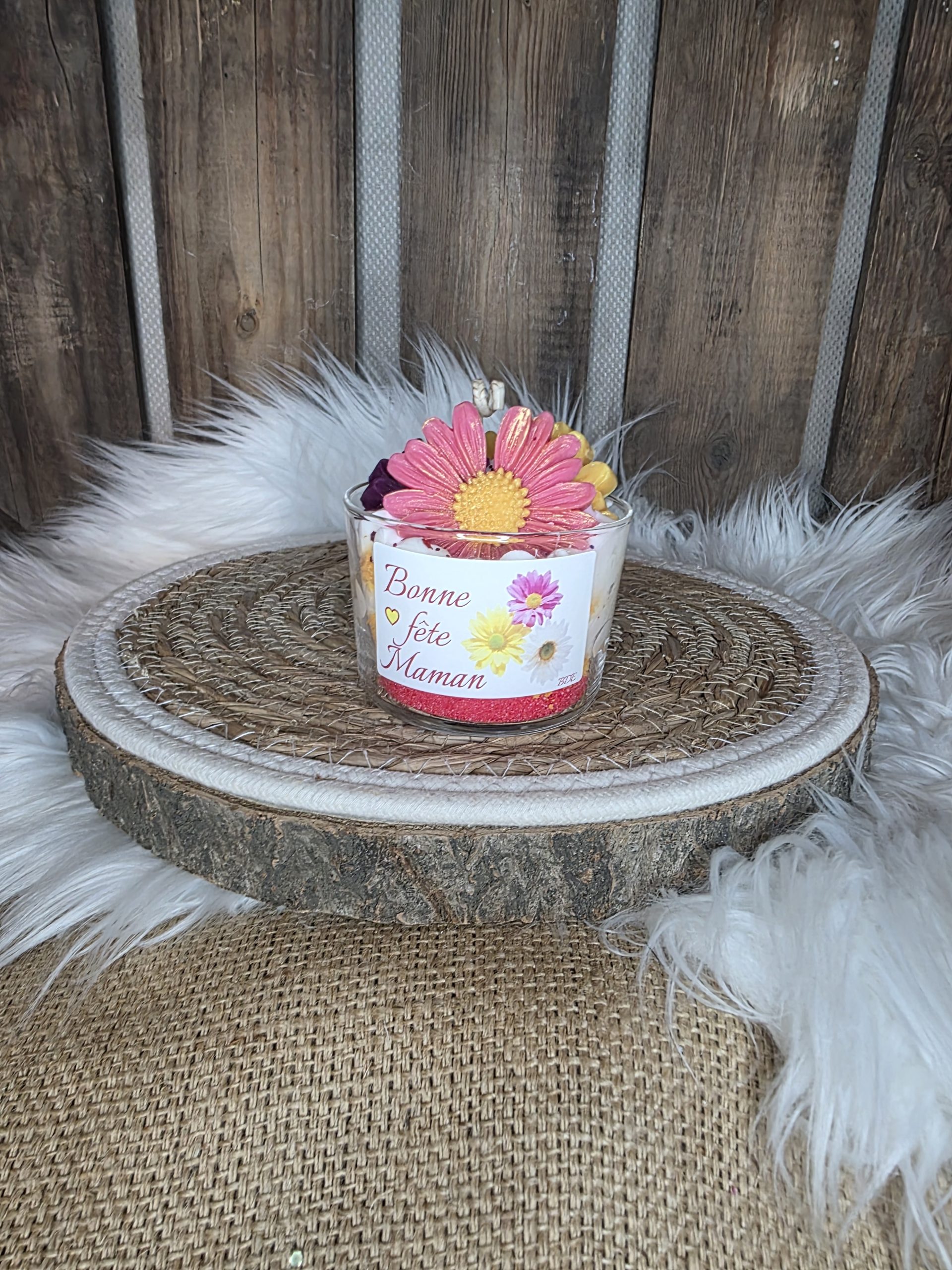 Bougie gourmande marguerite parfum maman d'amour