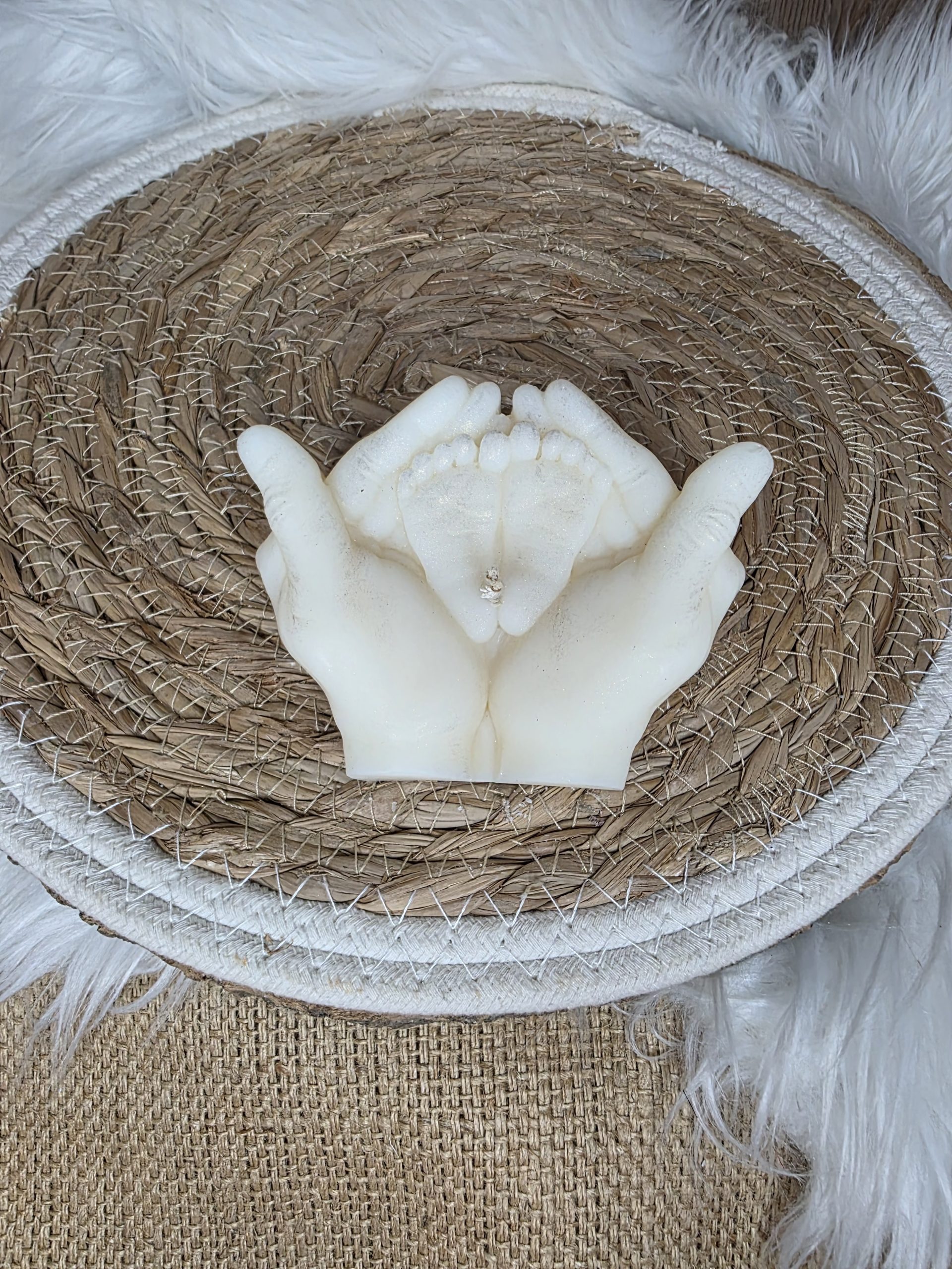 Bougie moulée mains et petits pieds