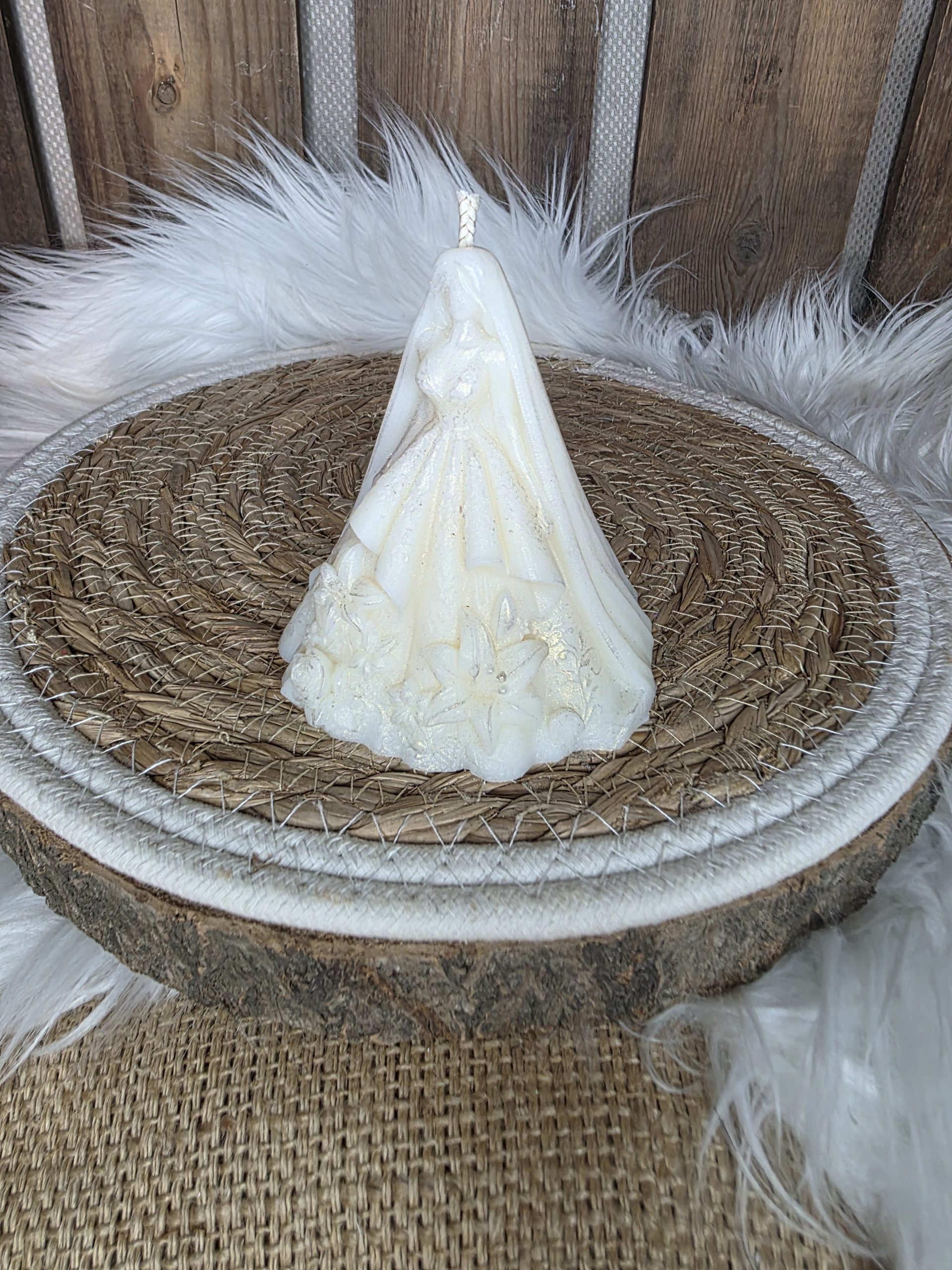Bougie moulée mariée sans parfum