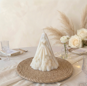 Bougie moulée mariée